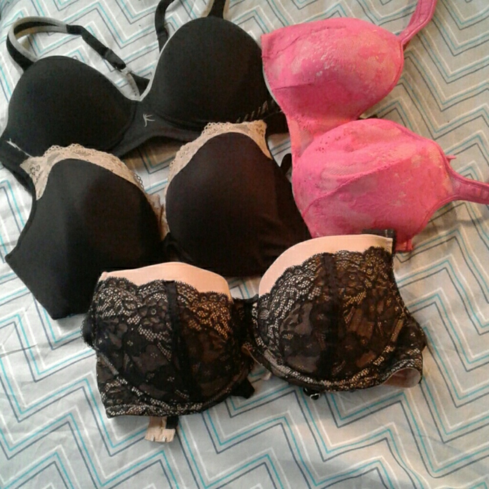 ACCESSORIES/BRAS/1 SPORT BRA 36-38DDD